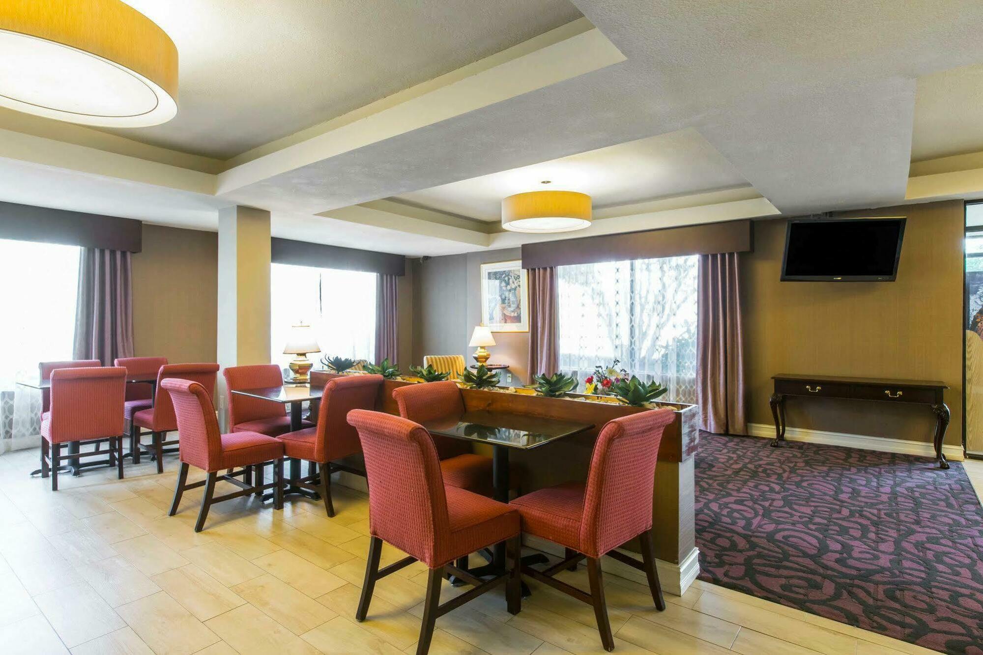 Royal Palms Inn Stockbridge Eksteriør bilde