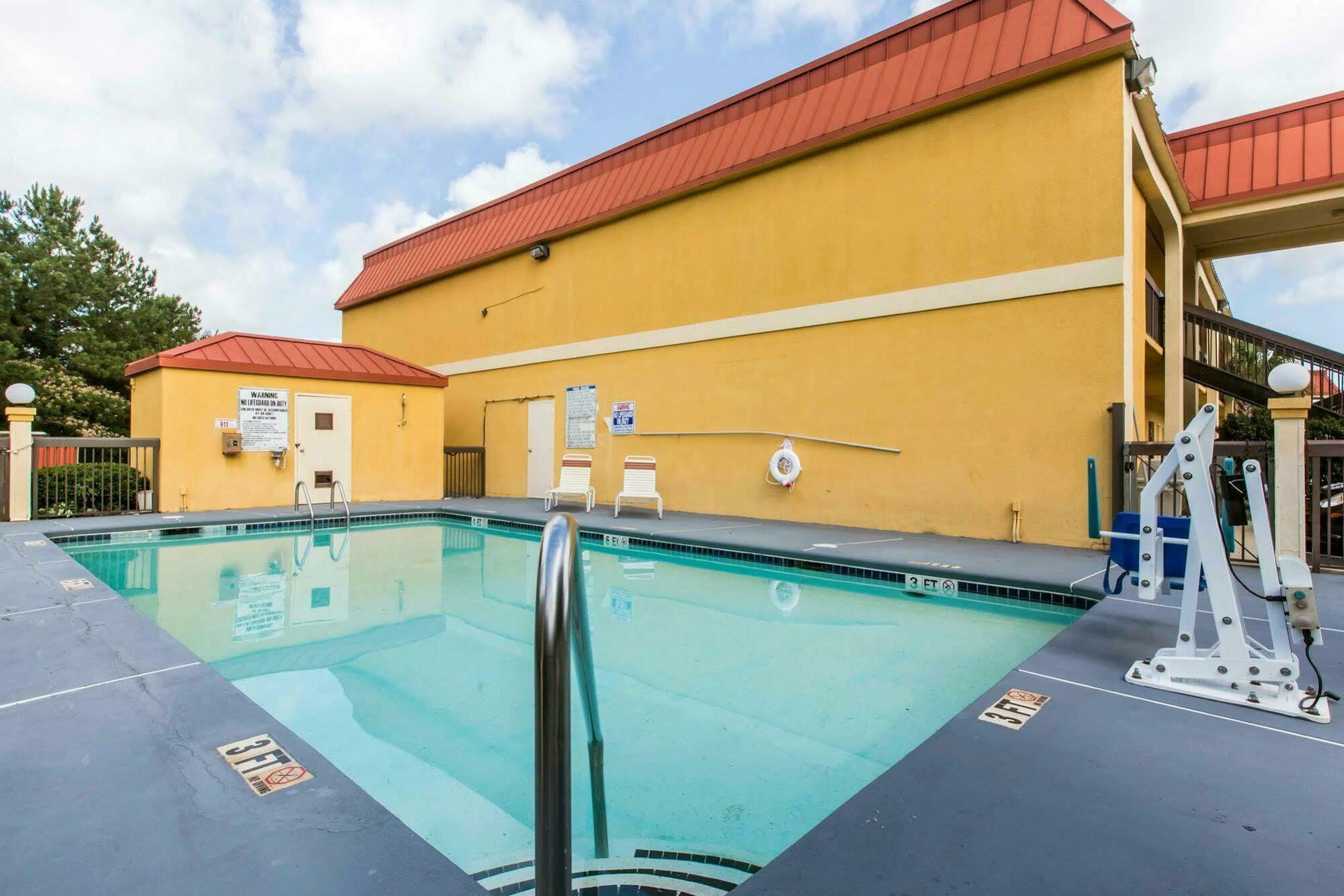 Royal Palms Inn Stockbridge Eksteriør bilde